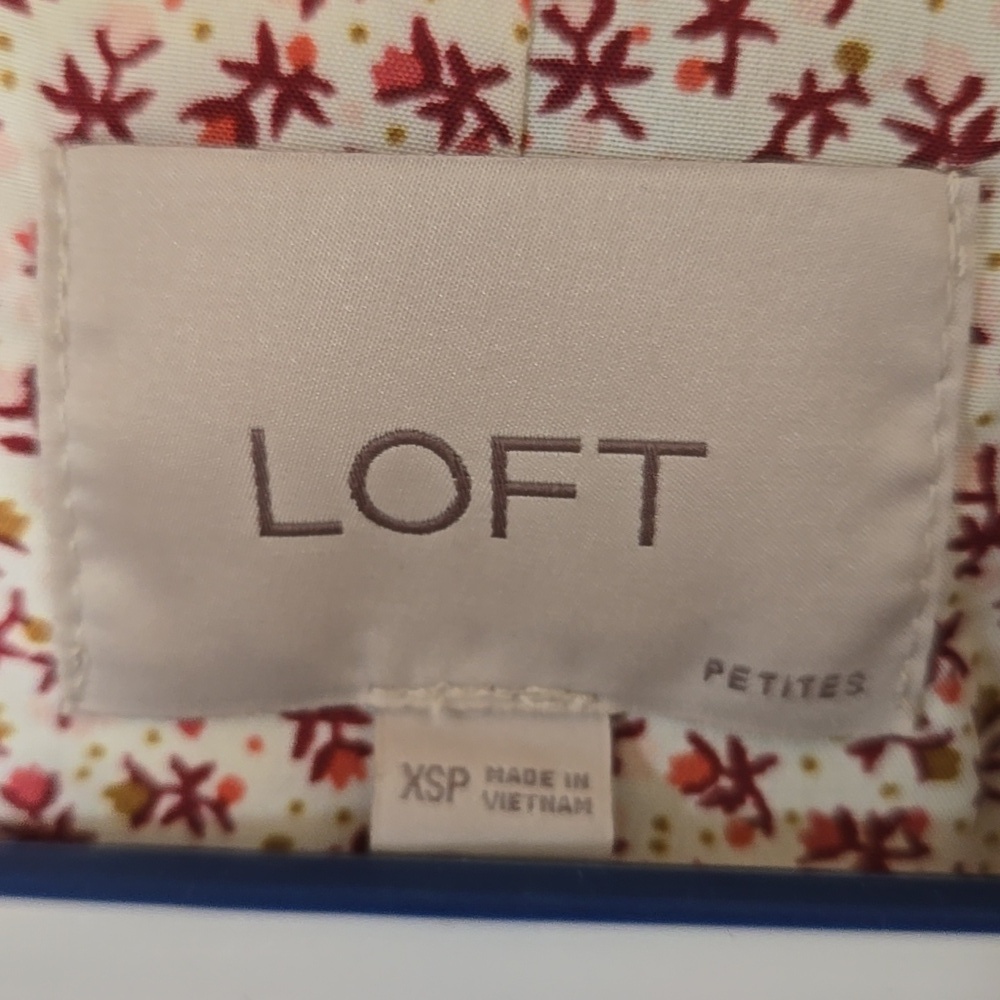 Loft | NWT Tan Floral Lined Belted Trench Coat Size XSP - Picture 9 of 10